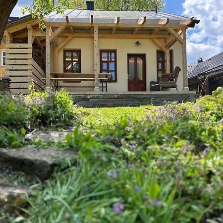 Horsky Domek Se Zahradou Na Javorne U Zelezne Rudy Cachrov Exterior photo