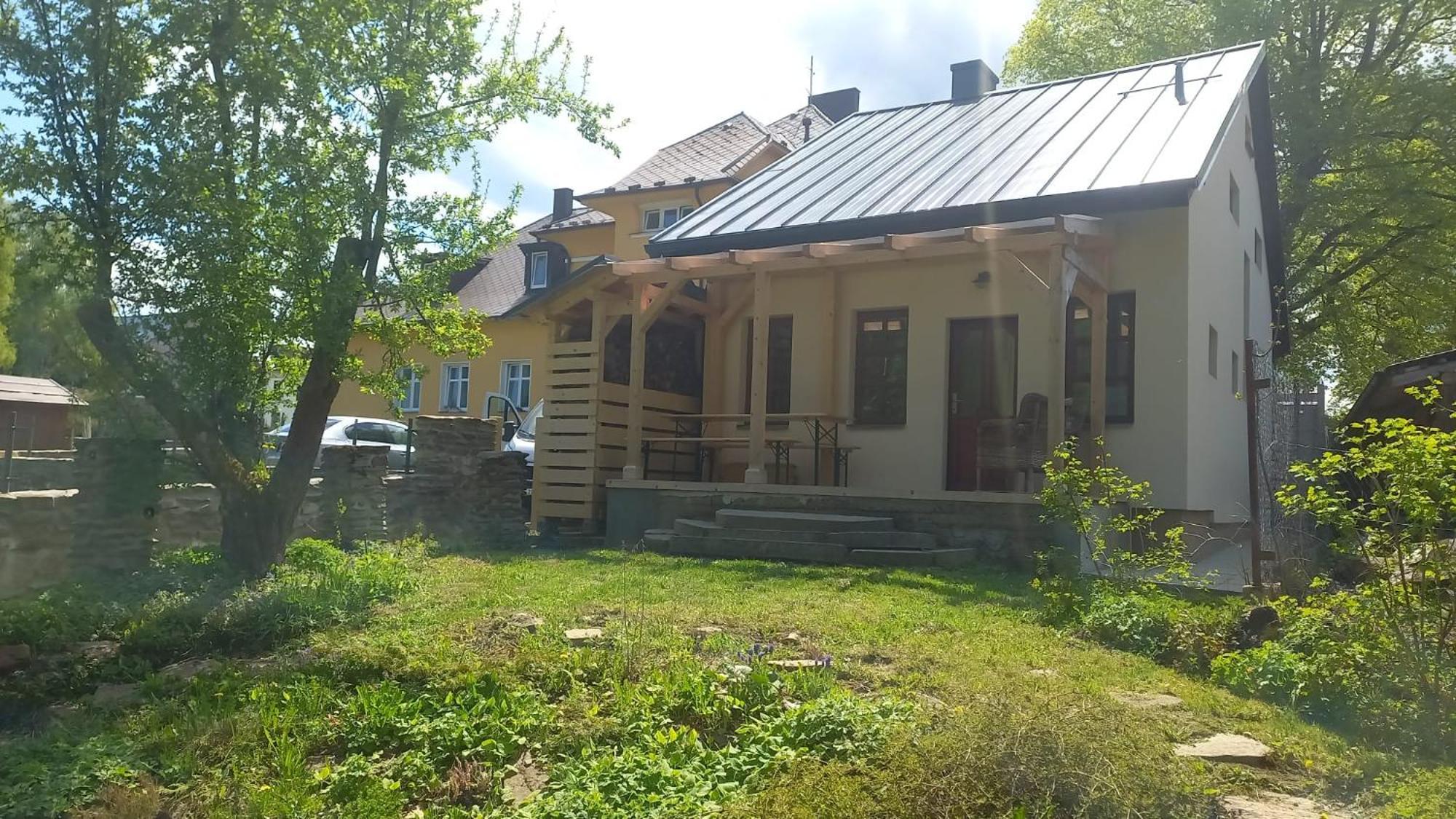 Horsky Domek Se Zahradou Na Javorne U Zelezne Rudy Cachrov Exterior photo